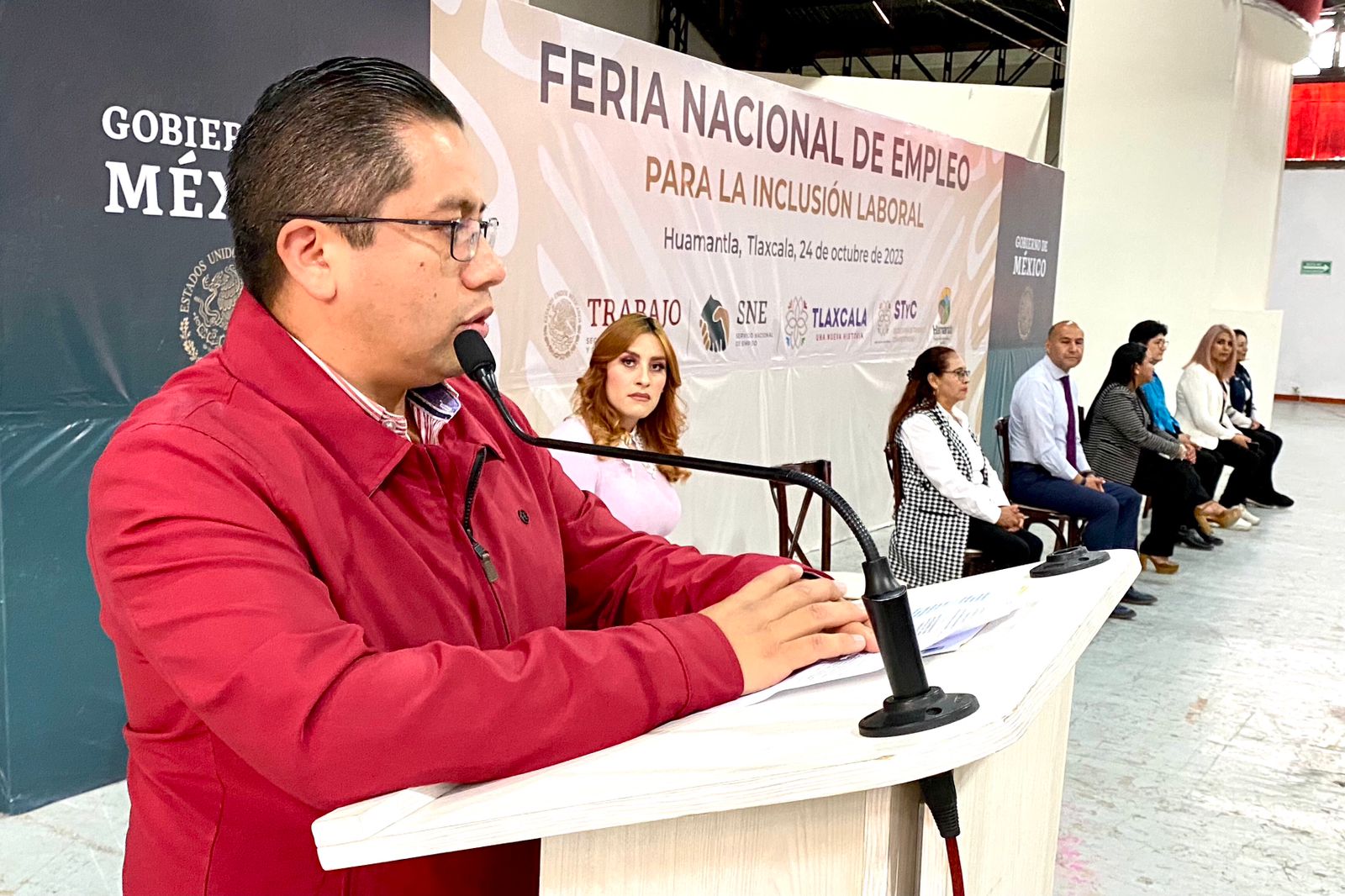 Acerca Ayuntamiento de Huamantla ofertas laborales a través de la Feria Nacional de Empleo 2023